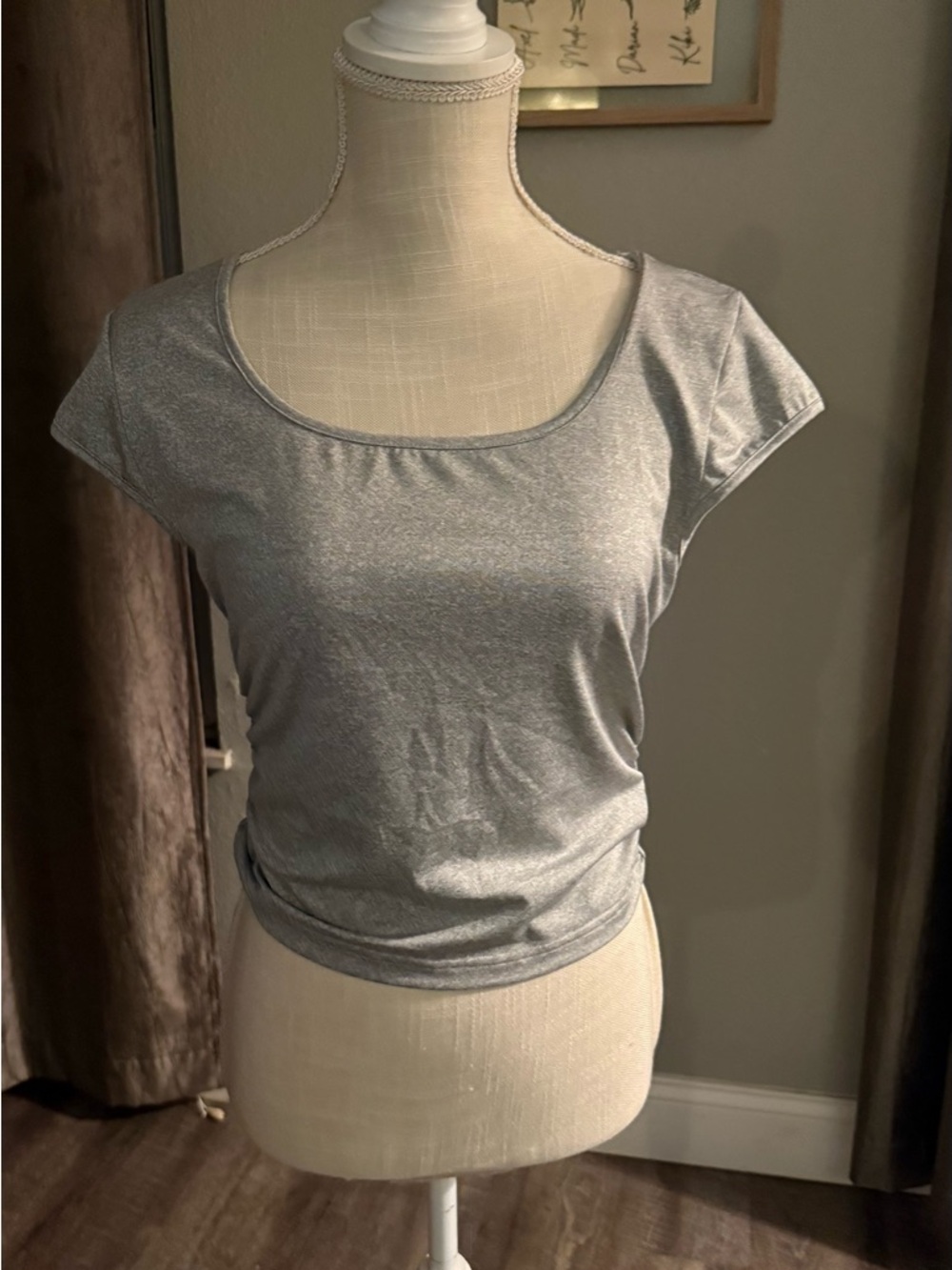 Women's Scoop Neck Short Sleeve Top - Silver Gray